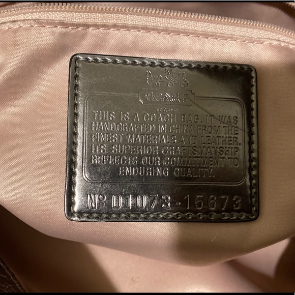 Coach medium sized silver-tone purse - Picture 5 of 8